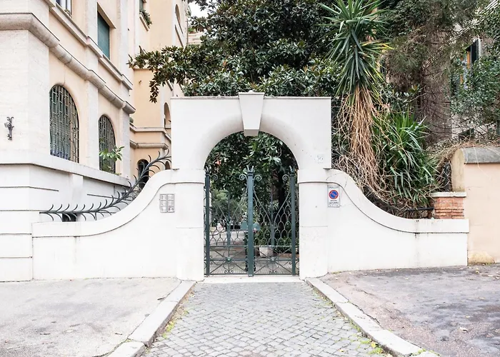 Vatican36 Πανσιόν 4*